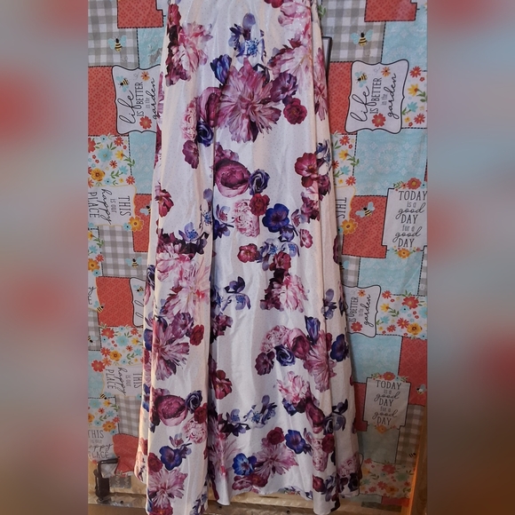 NWT CITY STUDIO SPAGHETTI STRAP DRESS - Picture 2 of 16